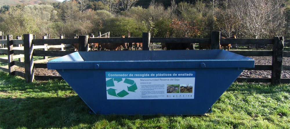 Ejecución y seguimiento del programa de recogida y transporte al Centro de Tratamiento y Reciclaje de Meruelo de Residuos Plásticos de Uso Agrario