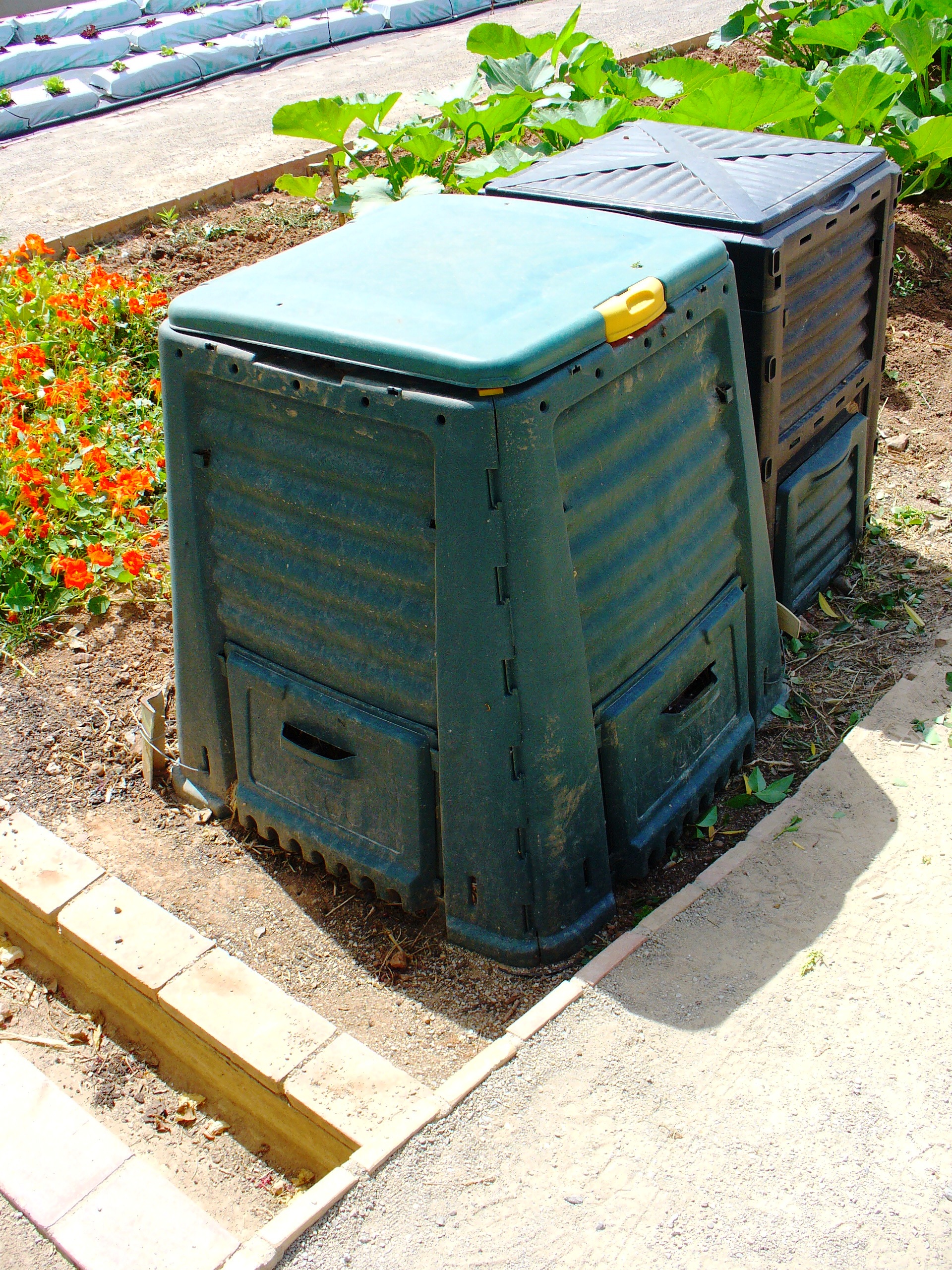 Compost-ando en Medina del Campo - BASURA QUE ALIMENTA